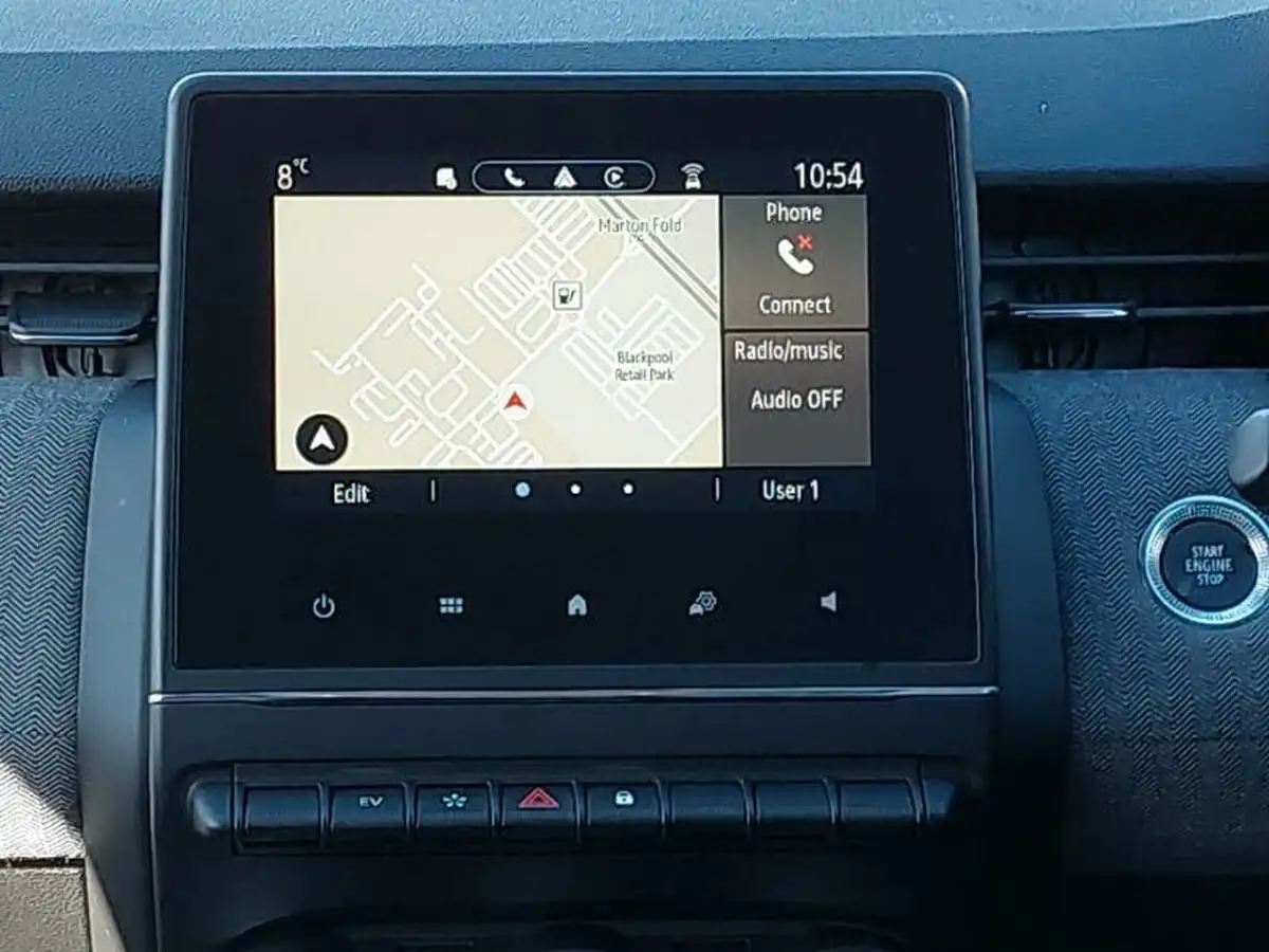 2024-renault-clio-16-techno-big-6