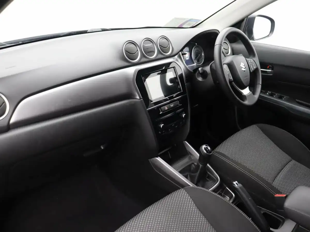 2019-suzuki-vitara-10-boosterjet-sz-t-big-11