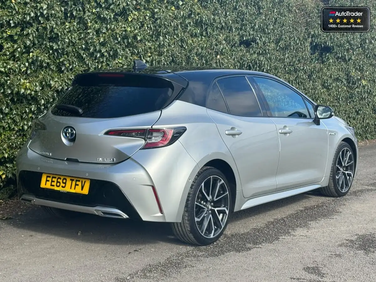 2019-toyota-corolla-20-vvt-i-excel-trk-hatchback-big-33