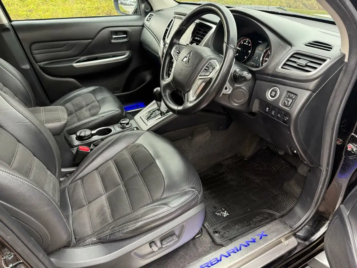 2020-mitsubishi-l200-22di-d-barbarian-x-big-1