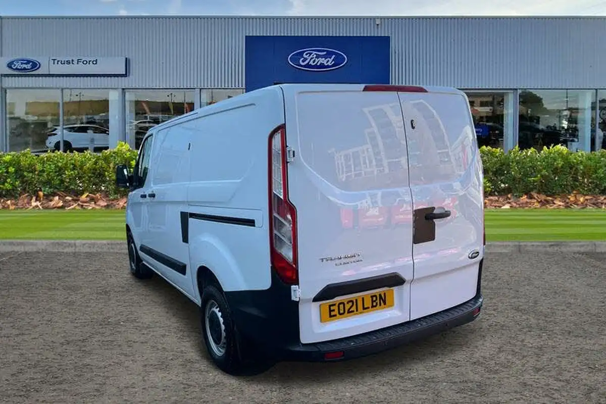 2021-ford-transit-custom-20tdci-280-l1h1-leader-105pseu6dt-panel-van-big-1