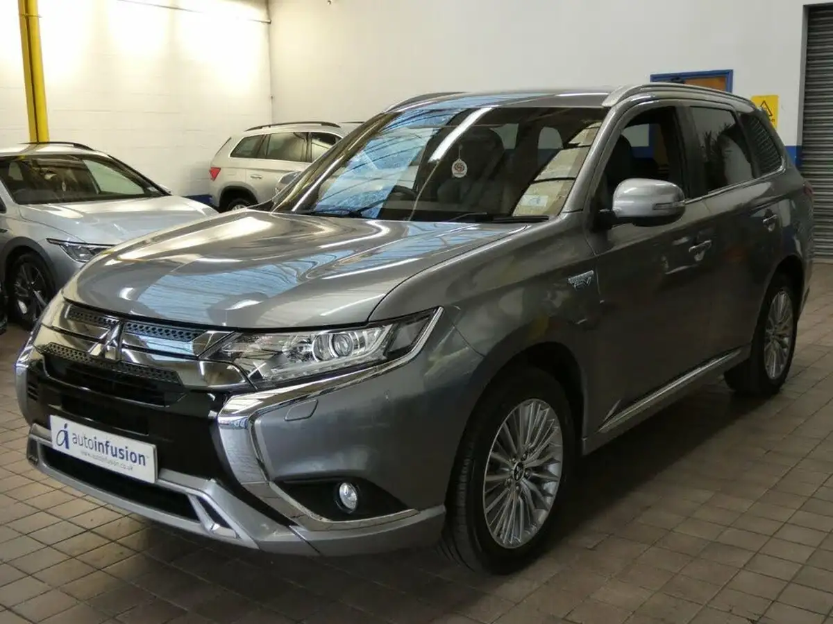 2021-mitsubishi-outlander-24-dynamic-phev-big-8