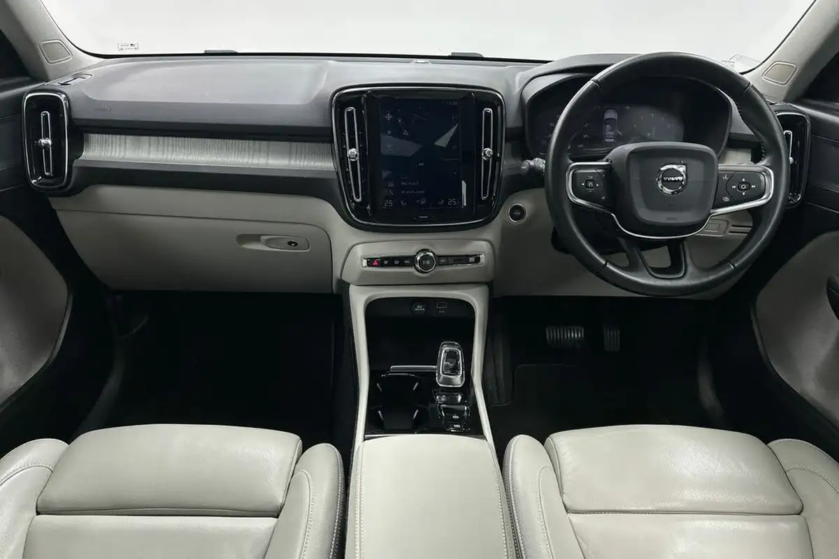 2019-volvo-xc40-20-t5-inscription-pro-big-4