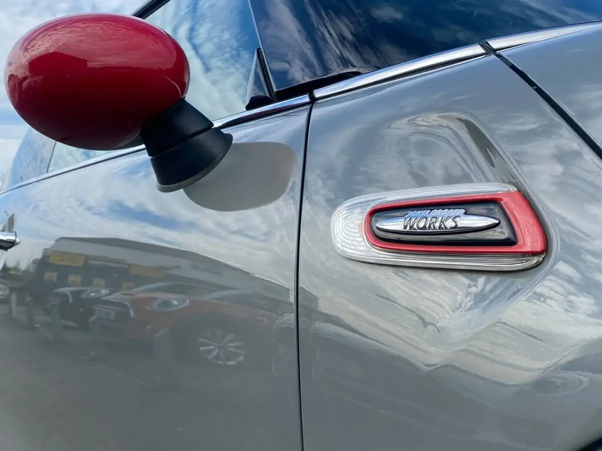 2017-mini-cooper-20-john-cooper-works-ss-hatchback-3d-big-27