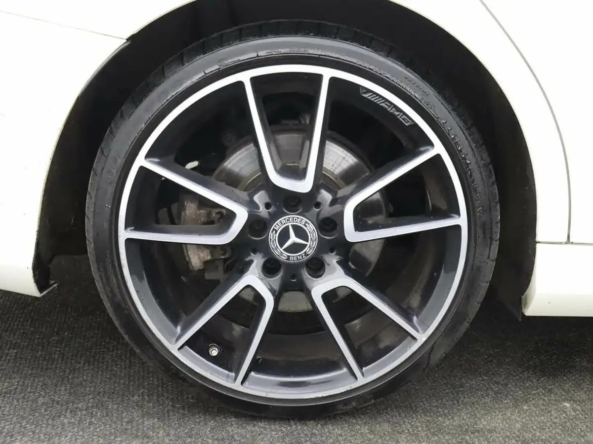 2021-mercedes-benz-c-class-20-c300-amg-line-edition-premium-saloon-4d-big-6