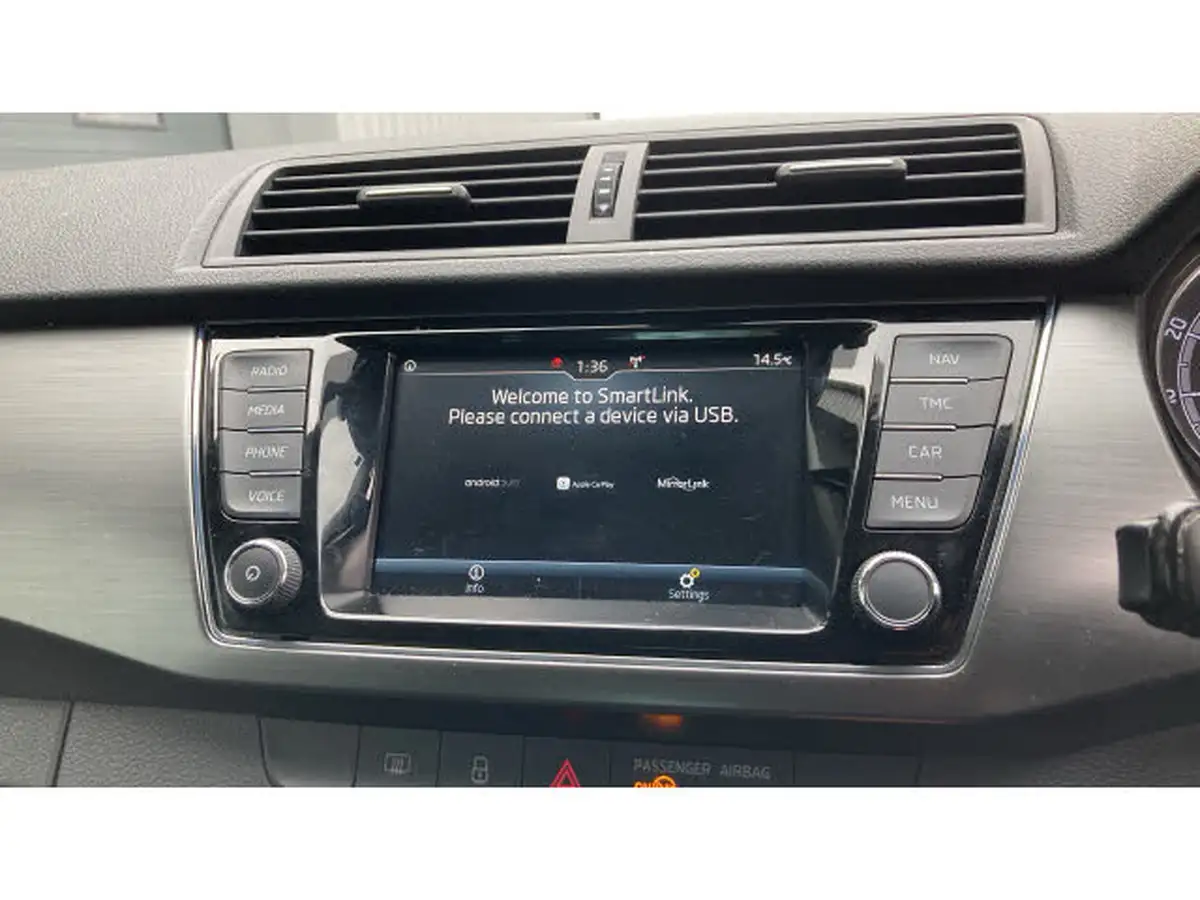 2018-skoda-fabia-10-tsi-se-l-109ps-estate-dsg-big-25