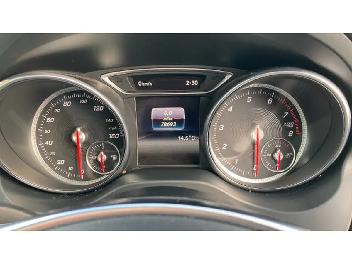 2019-mercedes-benz-cla-16-cla-200-amg-line-night-edition-plusss-coupe-4d-big-17