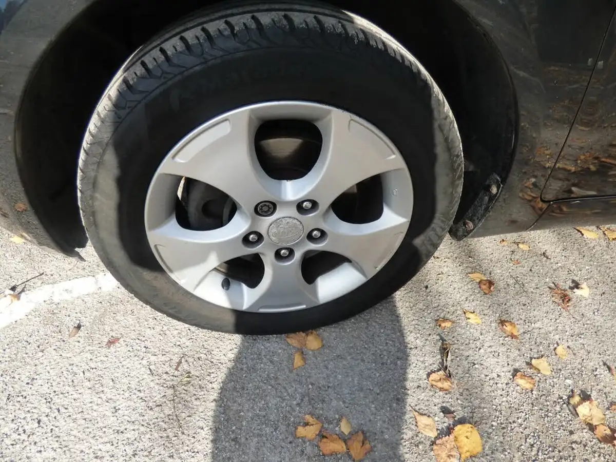2012-kia-venga-16-2-big-7