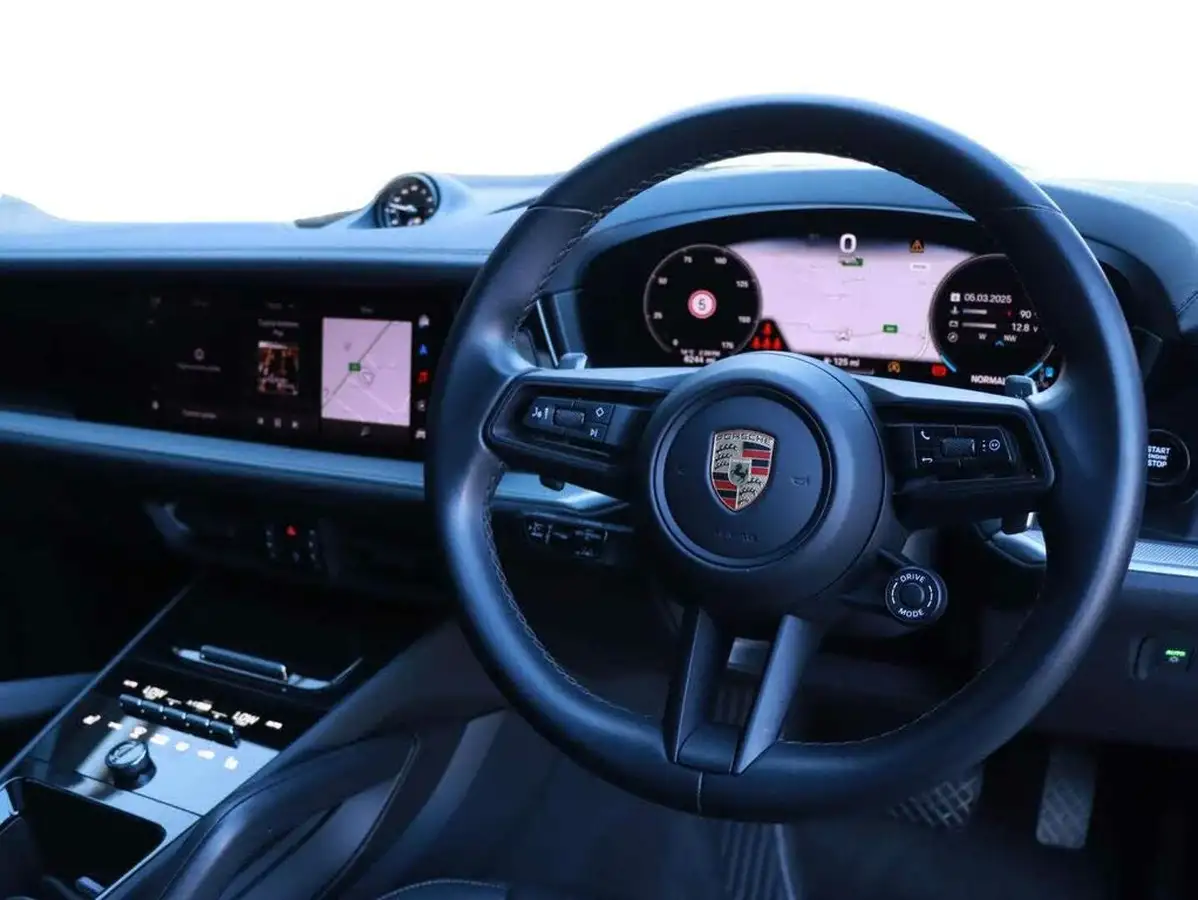 2023-porsche-cayenne-30-v6-353ps-coupe-big-8