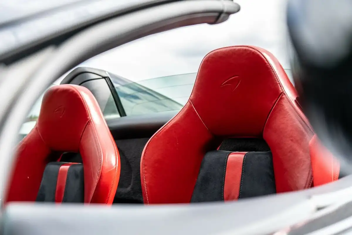 2018-mclaren-570s-38-coupe-big-16