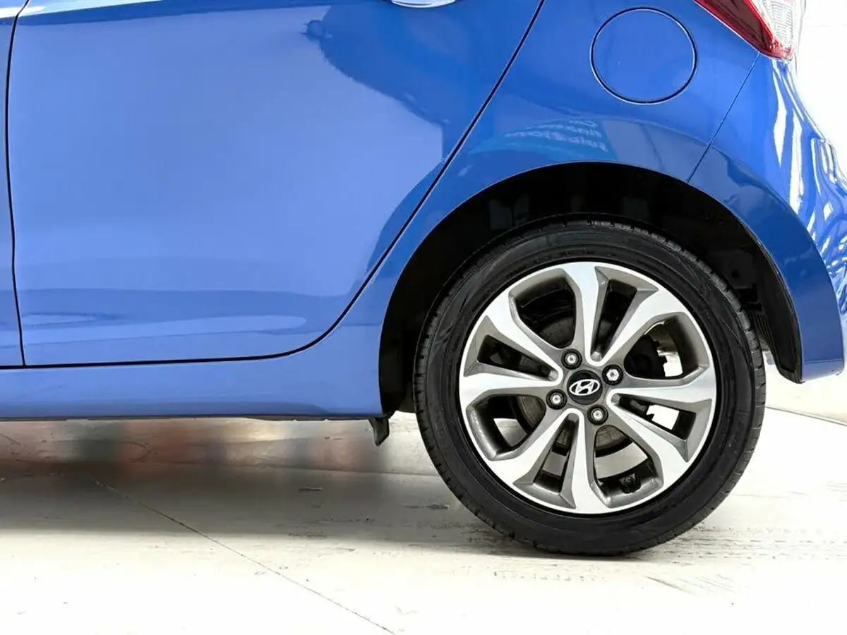 2019-hyundai-i10-10-play-big-13