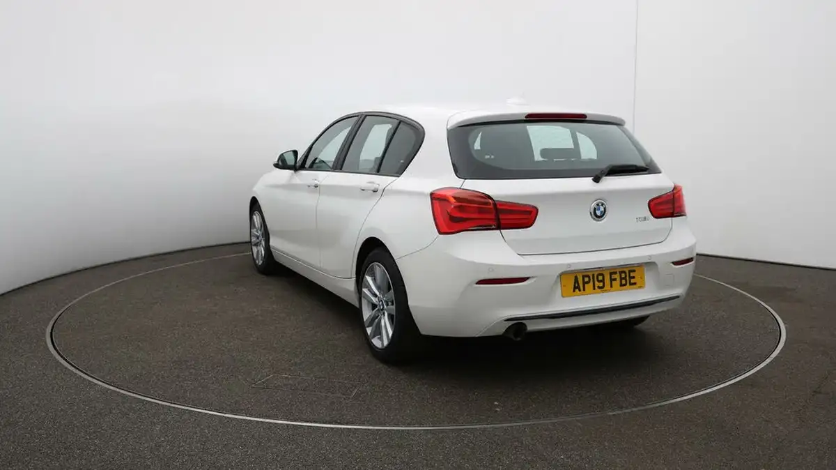 2019-bmw-1-series-15-118i-sport-138bhp-5d-big-52