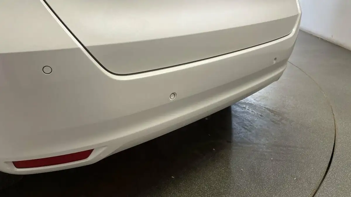 2020-honda-jazz-15-i-mmd-ex-big-13