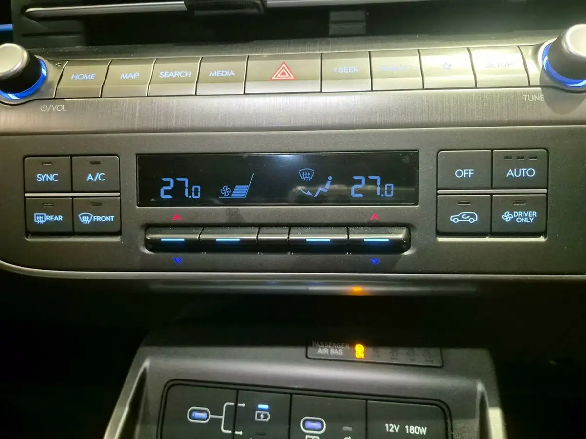 2024-hyundai-kona-e-ultimate-218ps-65kwh-big-34