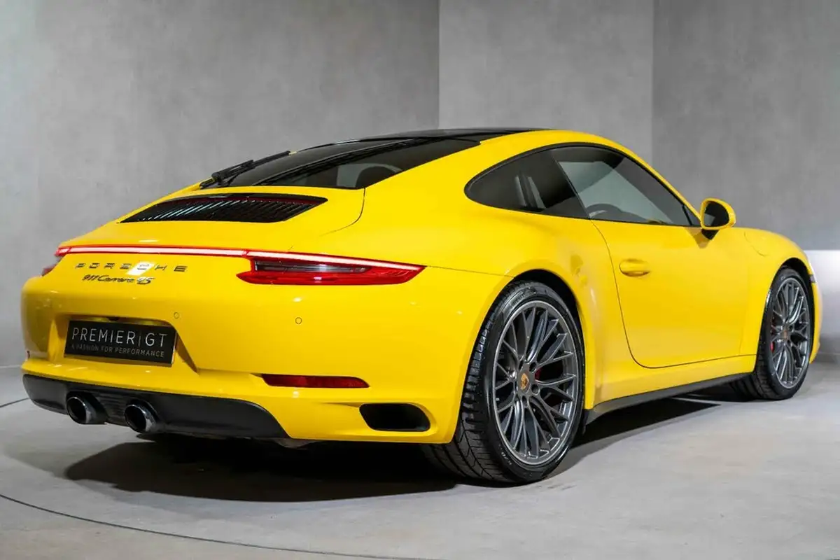 2016-porsche-911-30-carrera-4-s-coupe-pdk-big-3
