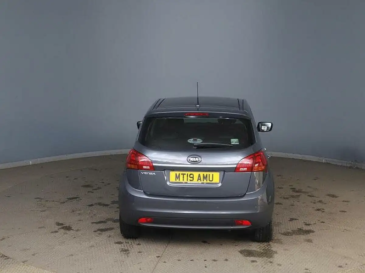 2019-kia-venga-16-4-auto-big-6