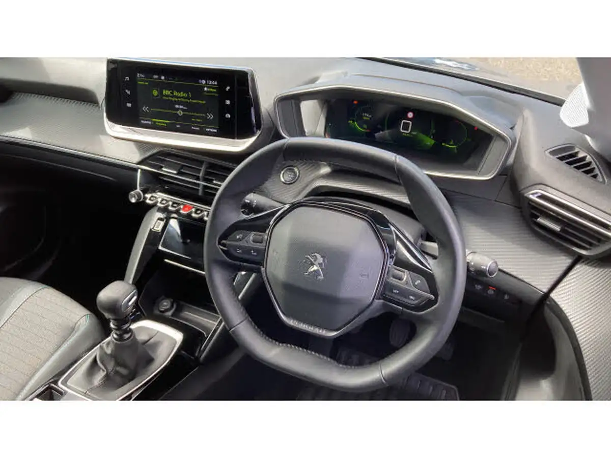 2021-peugeot-208-12-puretech-allure-premium-100bhp-big-13