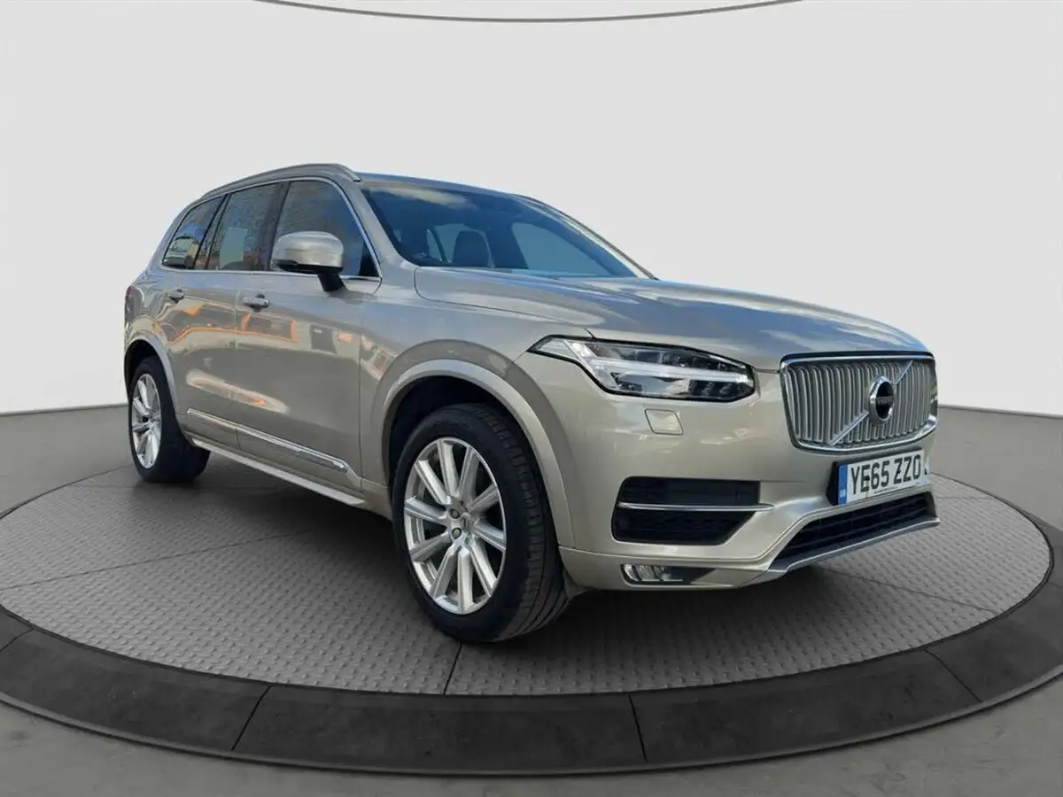 2015-volvo-xc90-20td-inscription-big-25