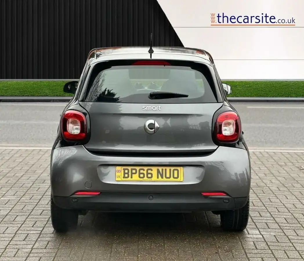 2017-smart-forfour-10-prime-71bhp-premiumss-twinamic-big-4