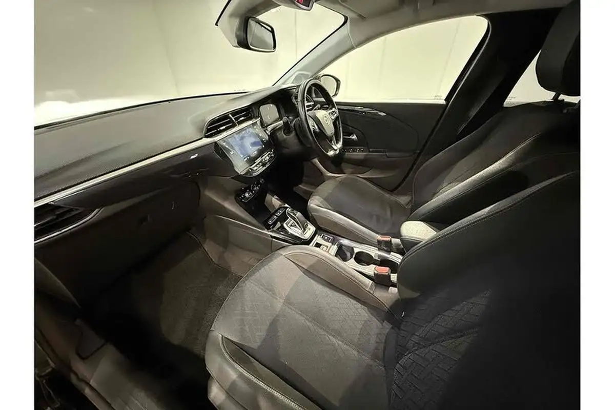 2020-vauxhall-corsa-12-turbo-elite-nav-premium-auto-big-39