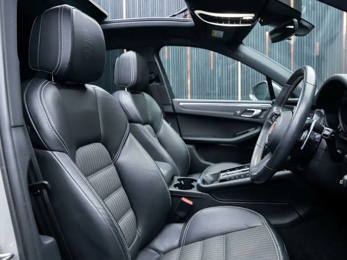 2022-porsche-macan-20-big-1