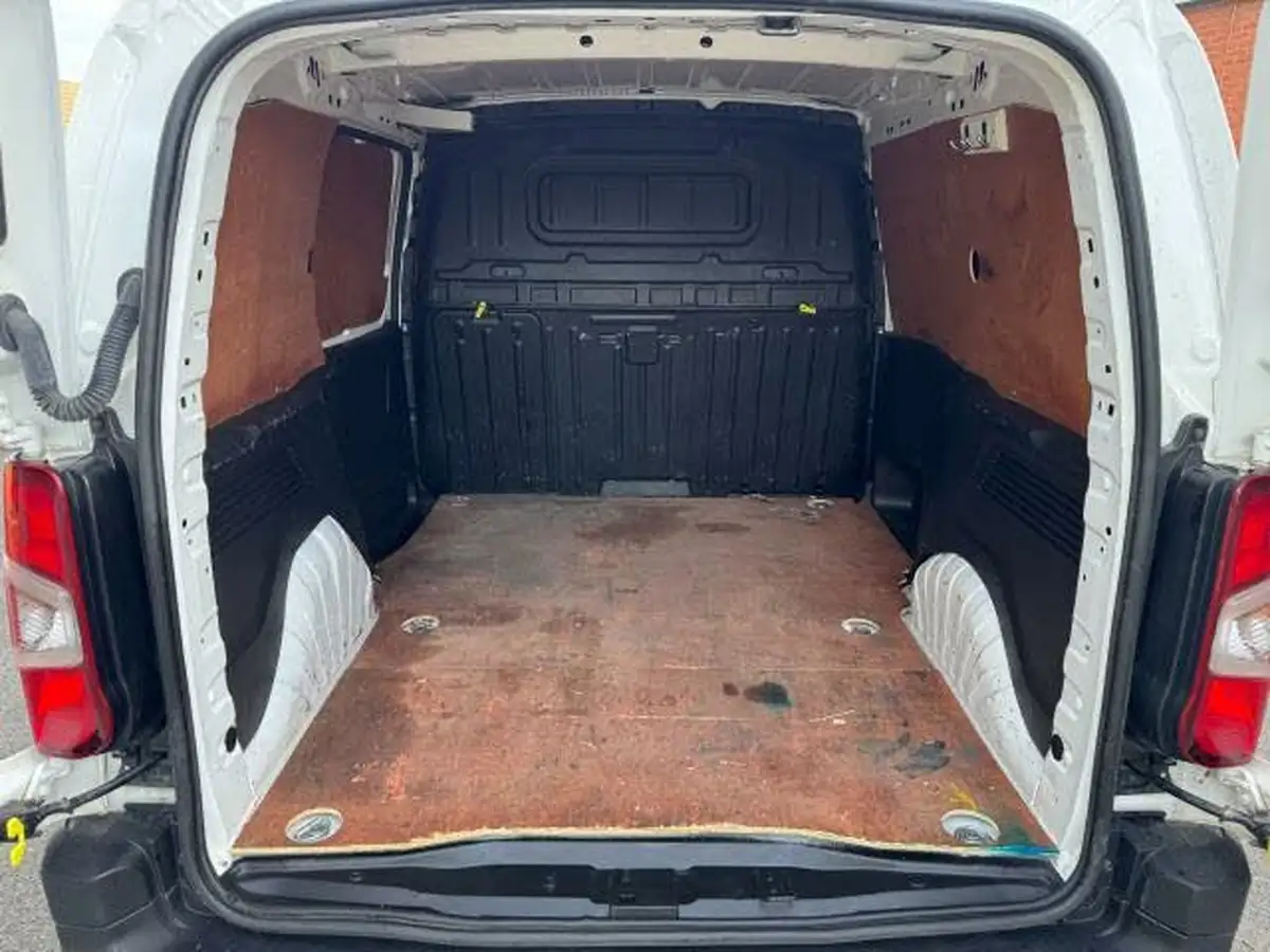 2020-peugeot-partner-15-bluehdi-1000-professional-100ps-eu6dt-panel-big-40