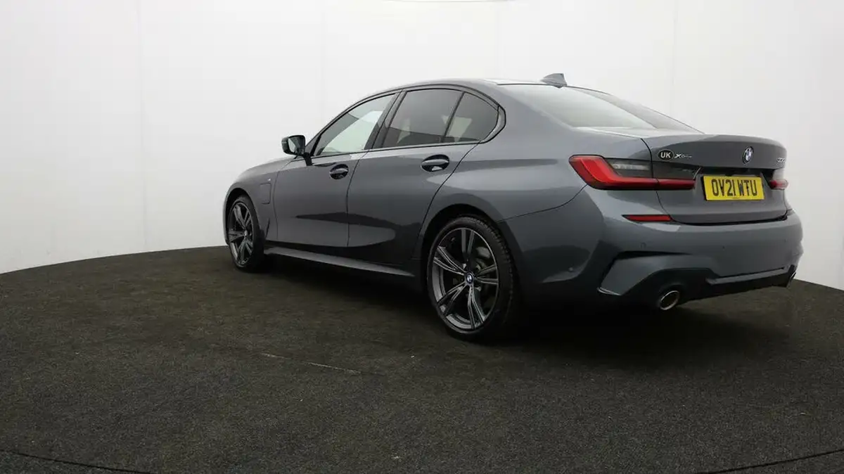 2021-bmw-3-series-20-330e-xdrive-m-sport-saloon-4d-big-4