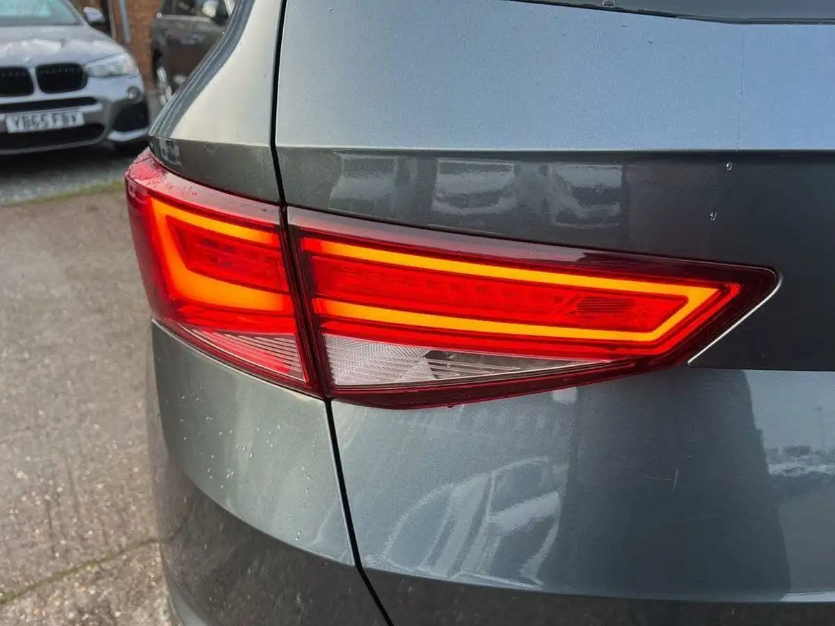 2017-seat-ateca-16tdi-se-technology-big-6