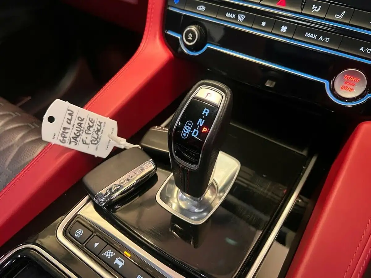 2019-jaguar-f-pace-50-v8-sc-svr-ss-big-46