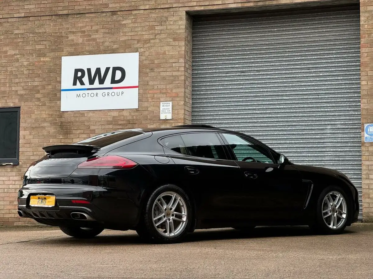 2015-porsche-panamera-30td-big-20
