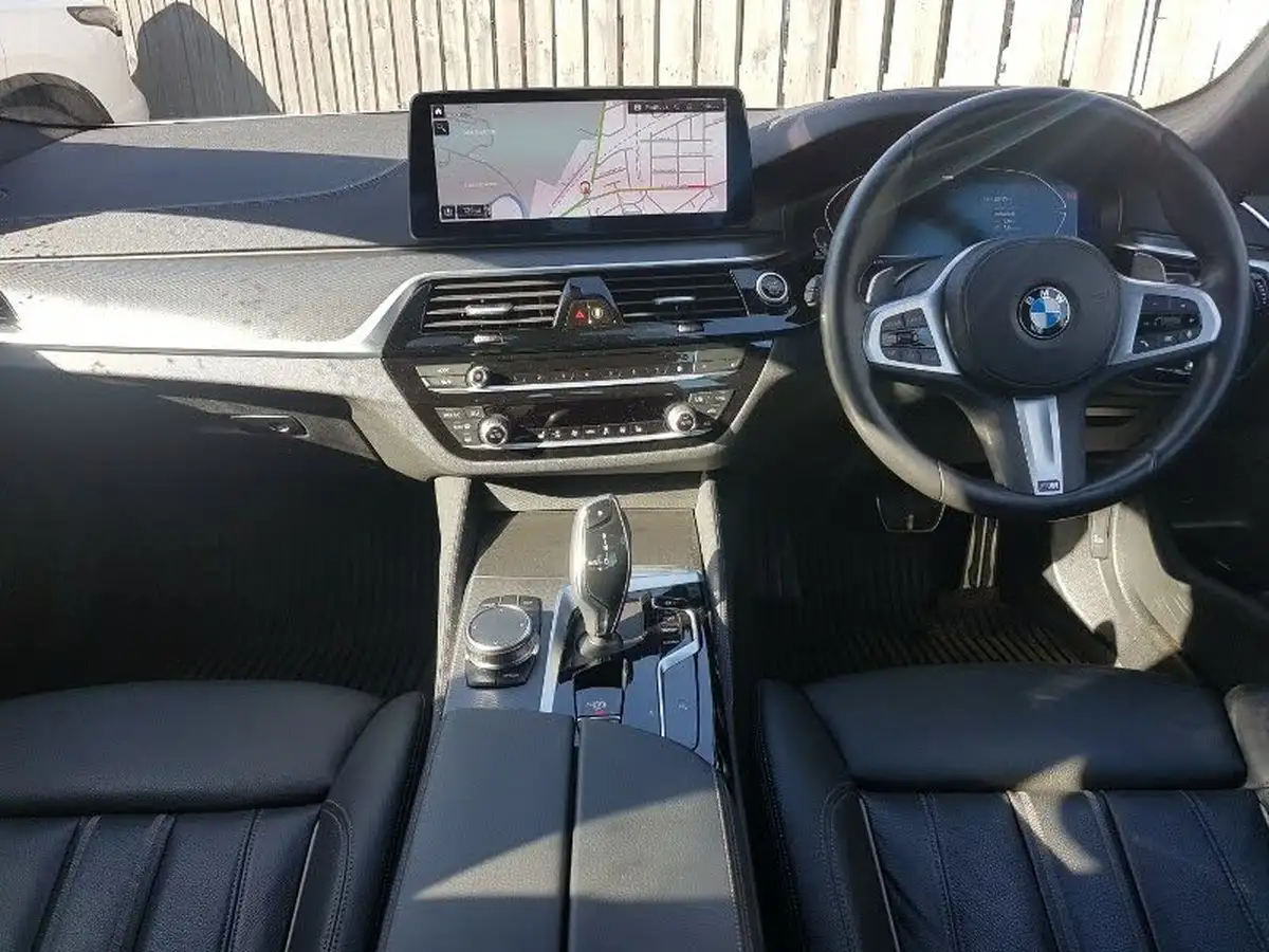 2022-bmw-5-series-20td-520d-m-sport-mhtpro-pack-saloon-4d-big-2
