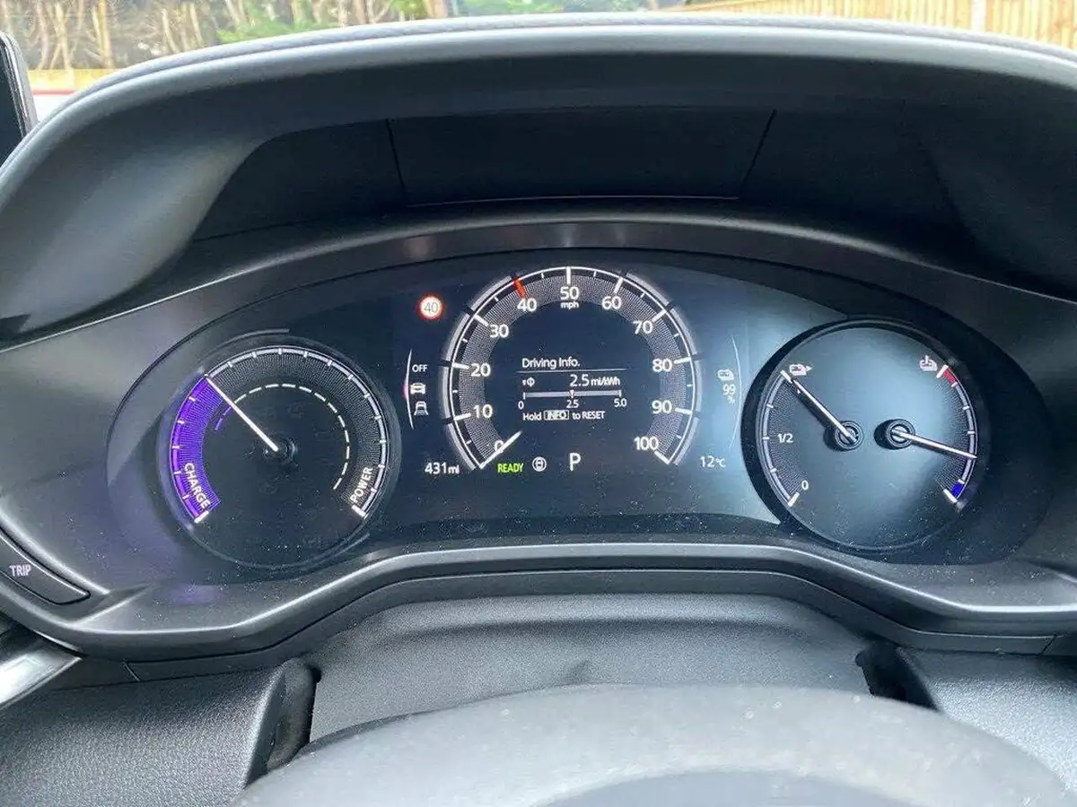 2023-mazda-mx-30-e-makoto-145ps-0cc-big-17