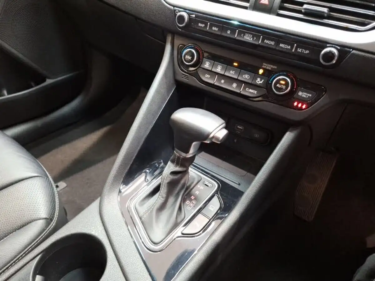 2021-kia-niro-16-gdi-3-big-13