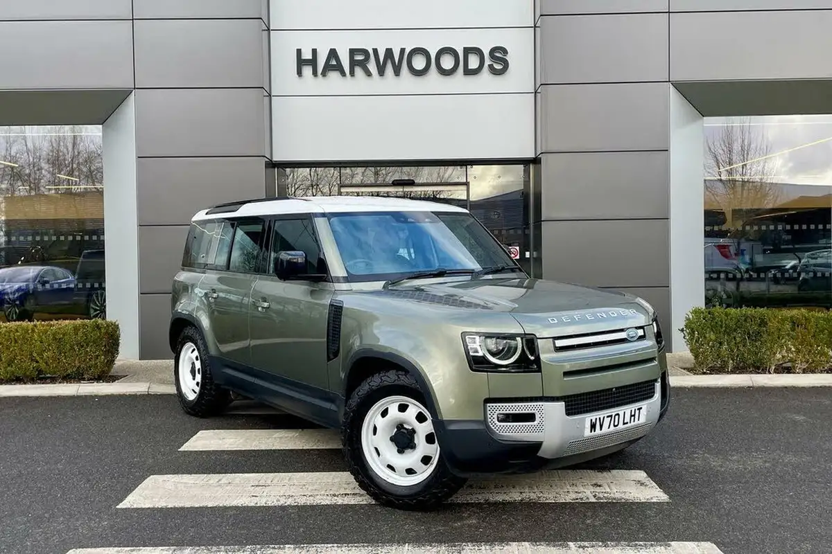 2020-land-rover-110-defender-20-p300-se-110-big-0