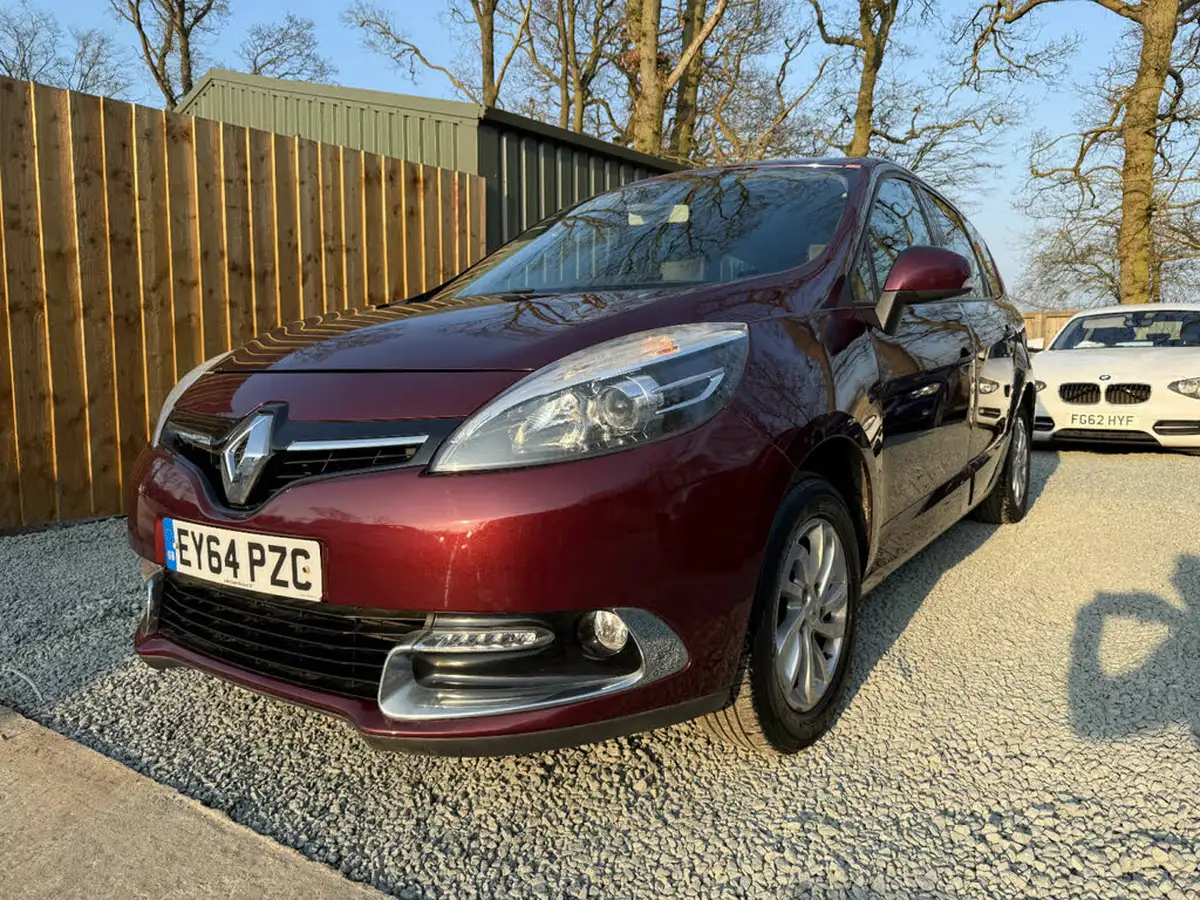 2014-renault-grand-scenic-15dci-dynamique-tom-tom-energy-ss-big-15