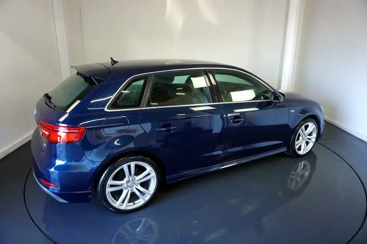 2018-audi-a3-16tdi-s-line-sportback-5d-big-9