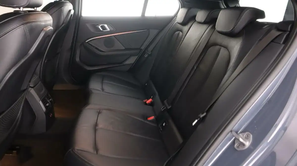 2021-bmw-1-series-15-118i-m-sport-dct-big-16