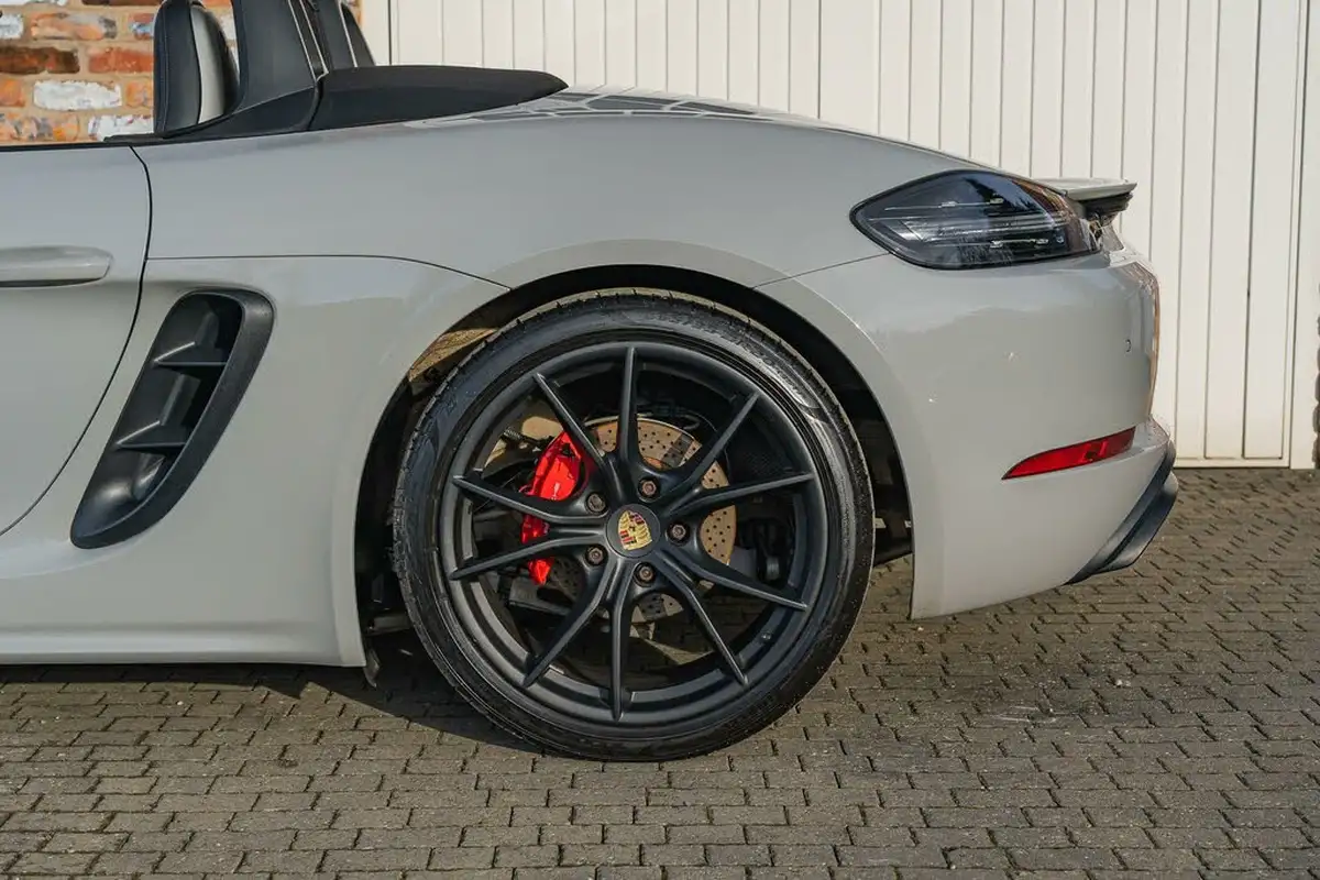2018-porsche-boxster-718-25-boxster-gts-365ps-ss-pdk-big-13