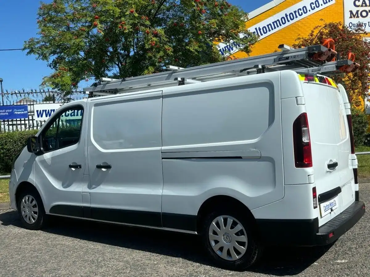 2019-renault-trafic-16dci-ll29-125-business-panel-big-5
