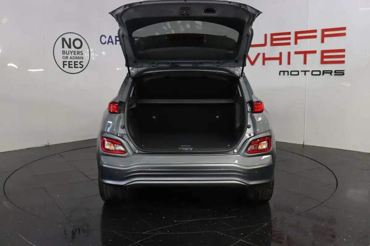 2020-hyundai-kona-e-premium-204ps-big-6