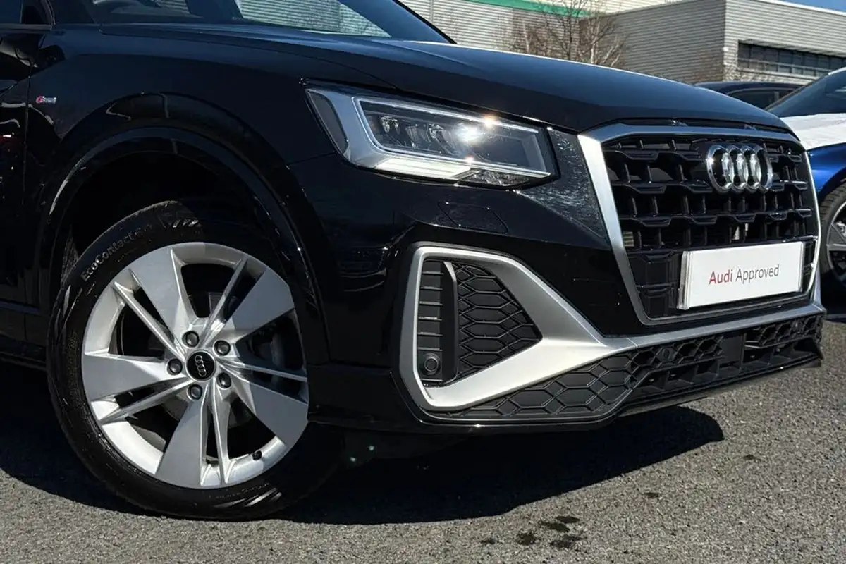 2024-audi-q2-15-35-tfsi-s-line-tronic-big-28