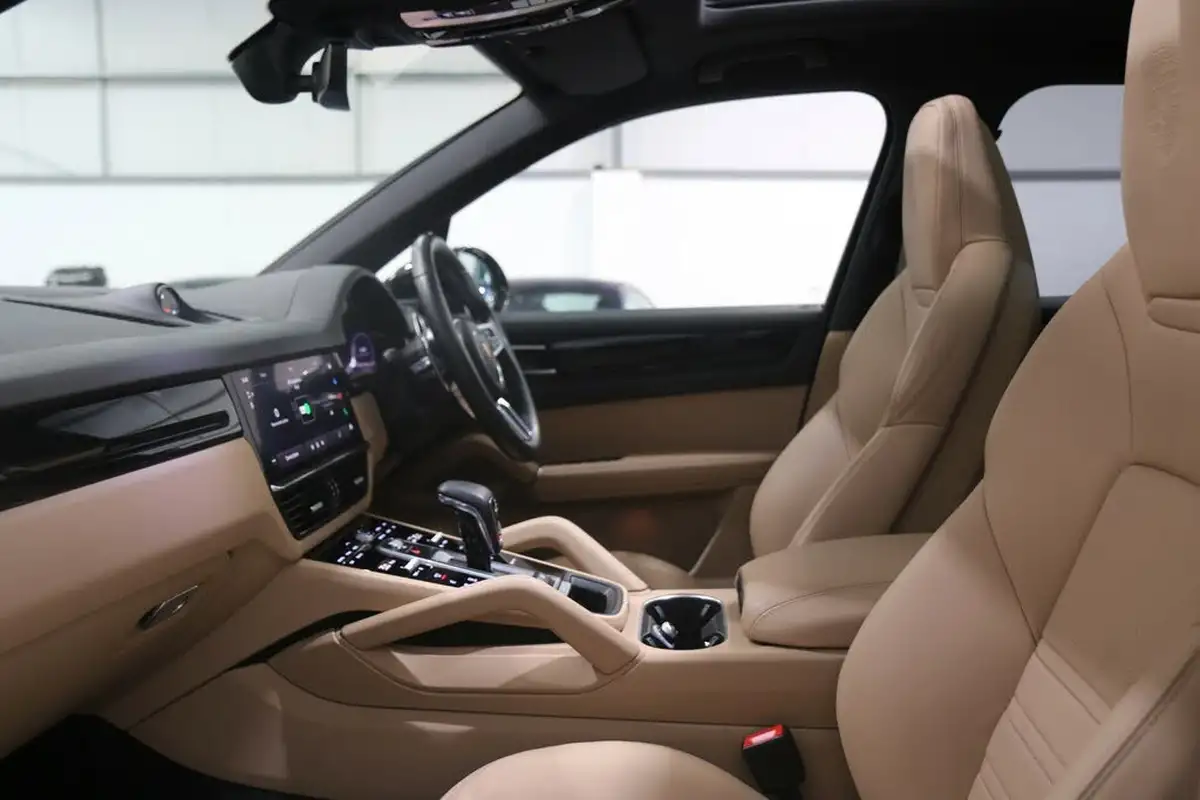 2022-porsche-cayenne-30-v6-e-hybrid-platinum-edition-462ps-station-wagon-big-31