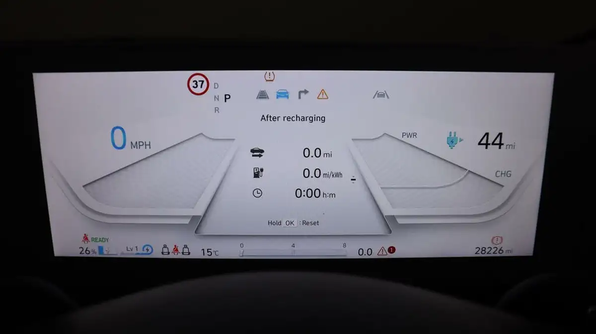 2022-hyundai-ioniq-5-e-se-connect-big-10