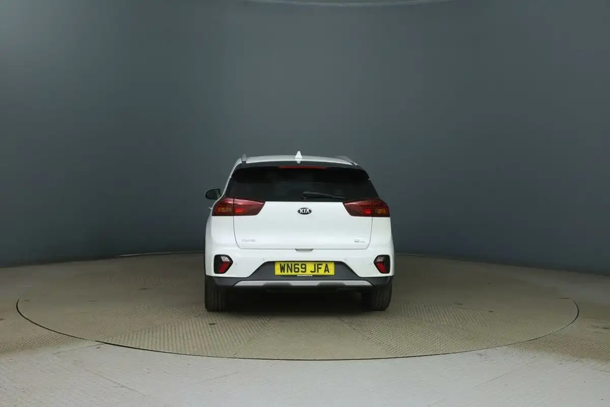 2019-kia-niro-16-gdi-4-156kwh-big-6