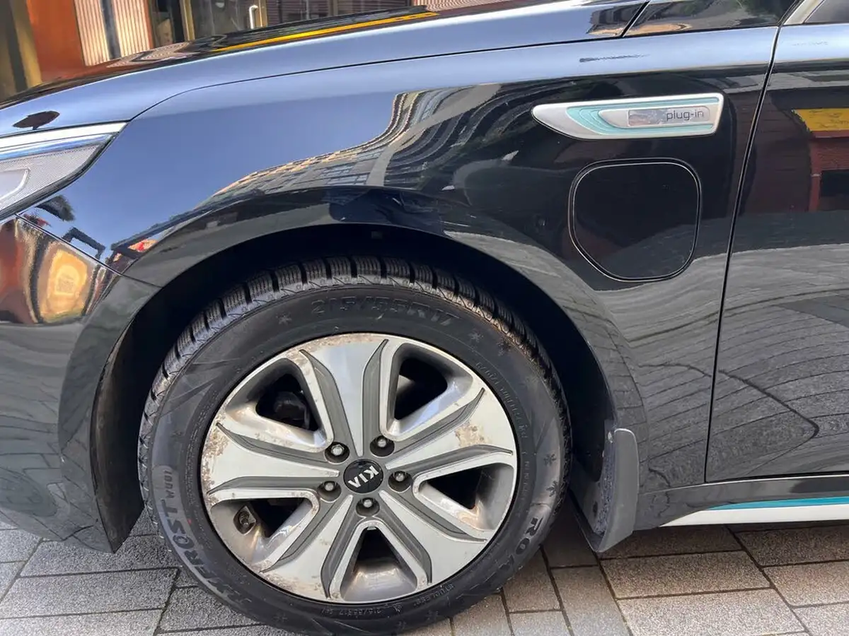2018-kia-optima-20-gdi-phev-saloon-4d-big-17