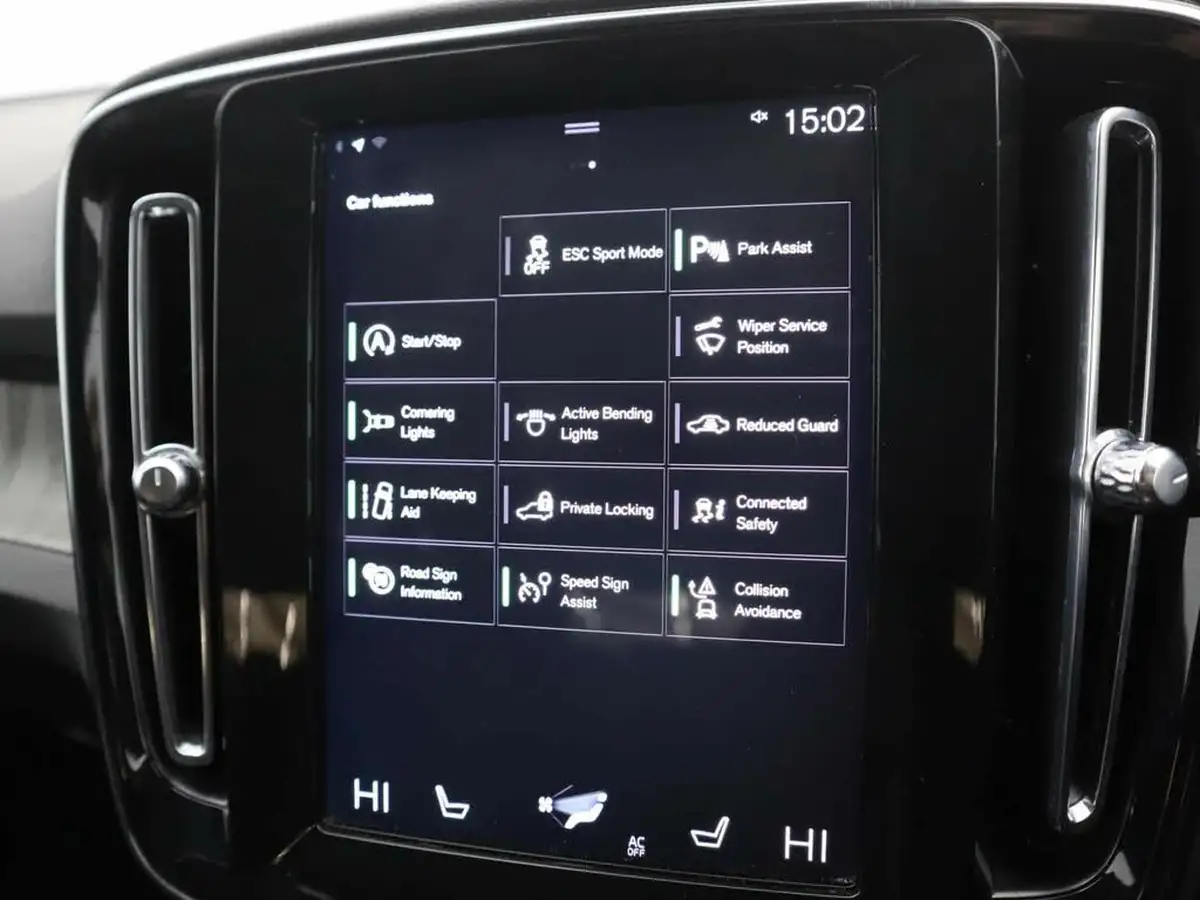 2020-volvo-xc40-20td-d3-inscription-pro-big-28