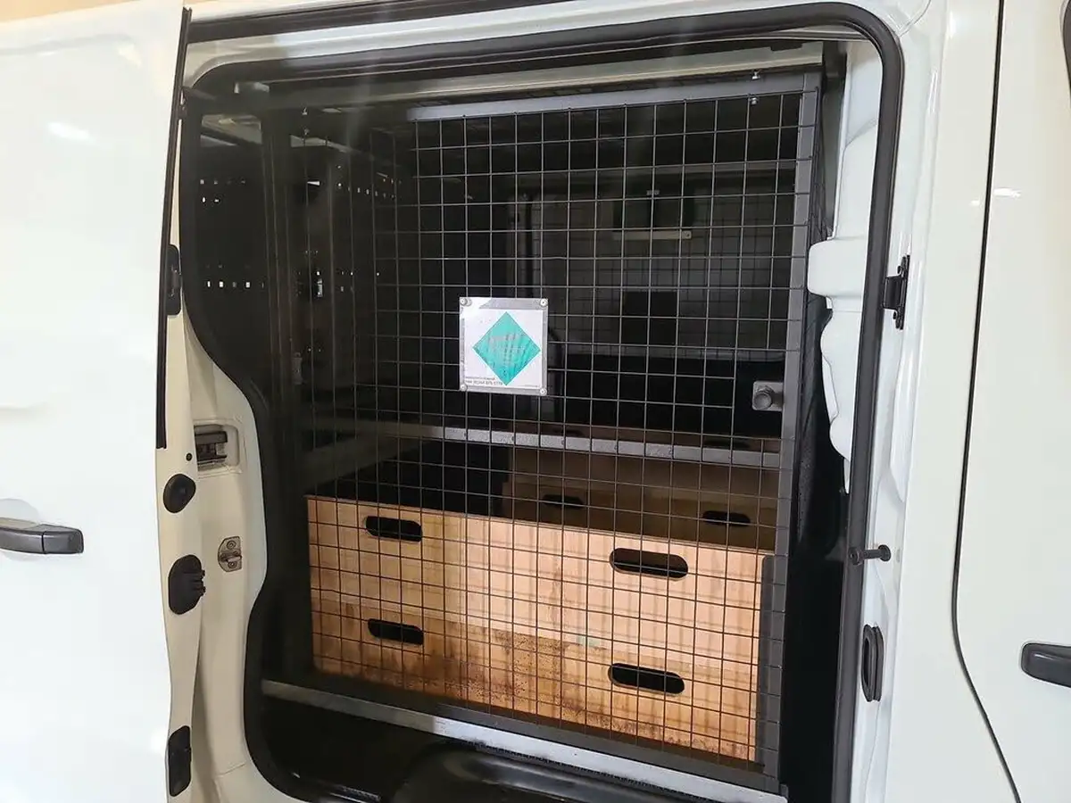 2020-renault-trafic-20dci-sl30-energy-120-business-panel-big-23