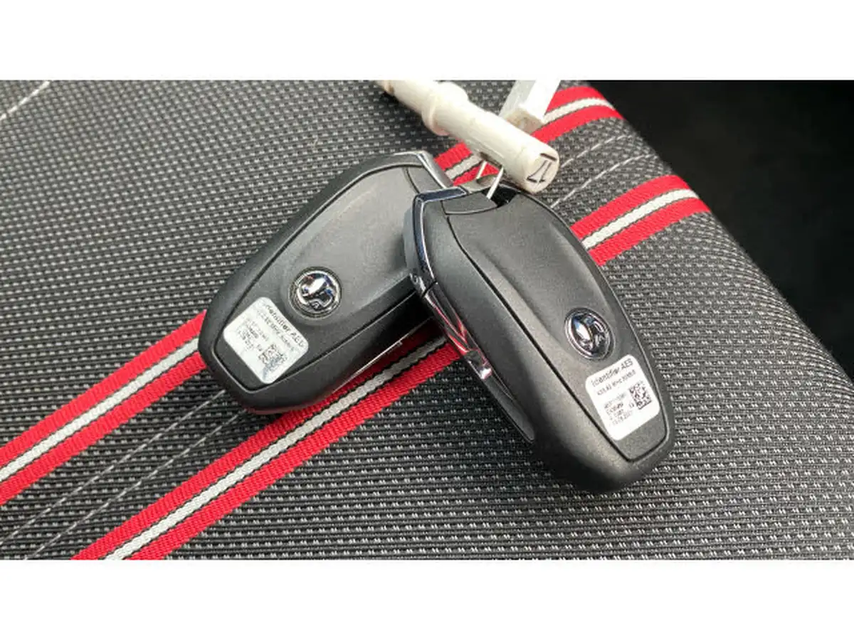 2021-vauxhall-corsa-12-turbo-sri-premium-100ps-big-19