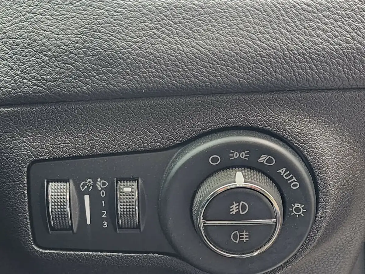 2019-jeep-compass-14-multiair-ii-longitude-big-5