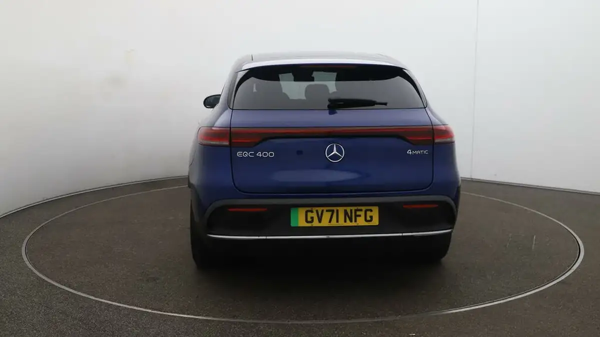 2022-mercedes-benz-eqc-e-eqc-400-amg-line-big-57